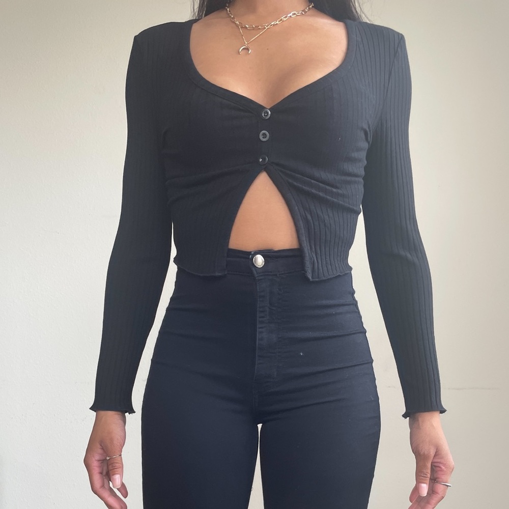 Cropped Ribbed Sweater - Picture 3 of 9